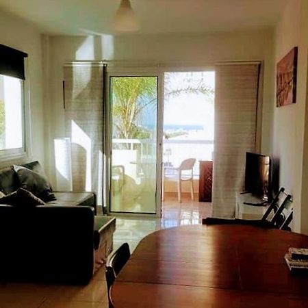 Armstrong Apartment Paralímni Kültér fotó